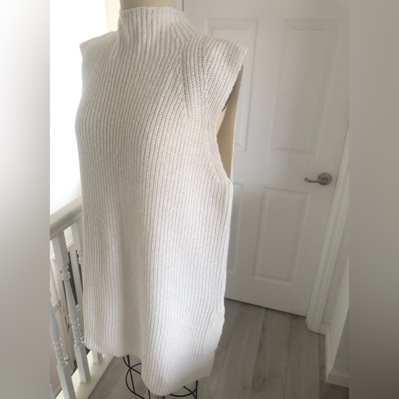 Lauren Ralph Lauren turtleneck sweater . - Picture 3 of 14